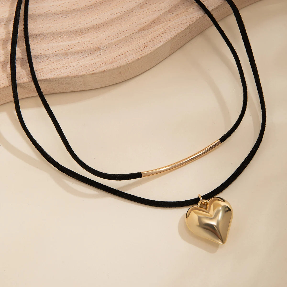 Heart Pendant Choker Necklace